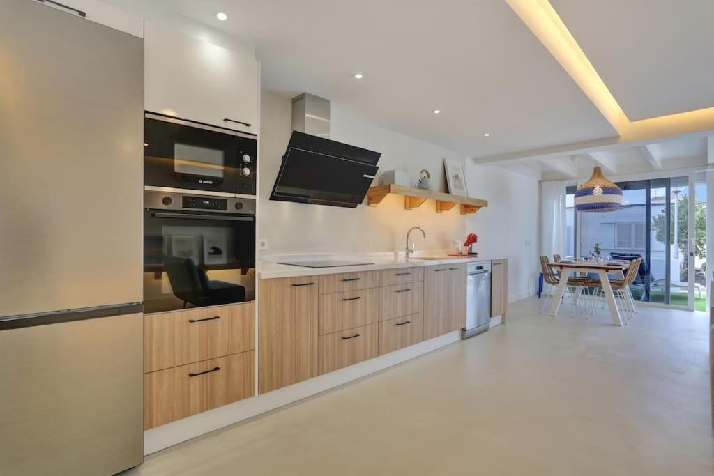 New - Amazing Apartment By The Beach คอร์ราเลโฮ ภายนอก รูปภาพ